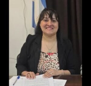 LA PROFESORA MÓNICA ESCOBAR ASUMIÓ COMO SUPERVISORA TRAS EL HISTÓRICO CONCURSO DOCENTE EN CATAMARCA